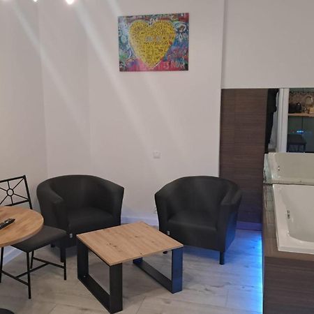 Apartamenty Centrum Z Wanna Dwuosobowa Piotrków Trybunalski Εξωτερικό φωτογραφία