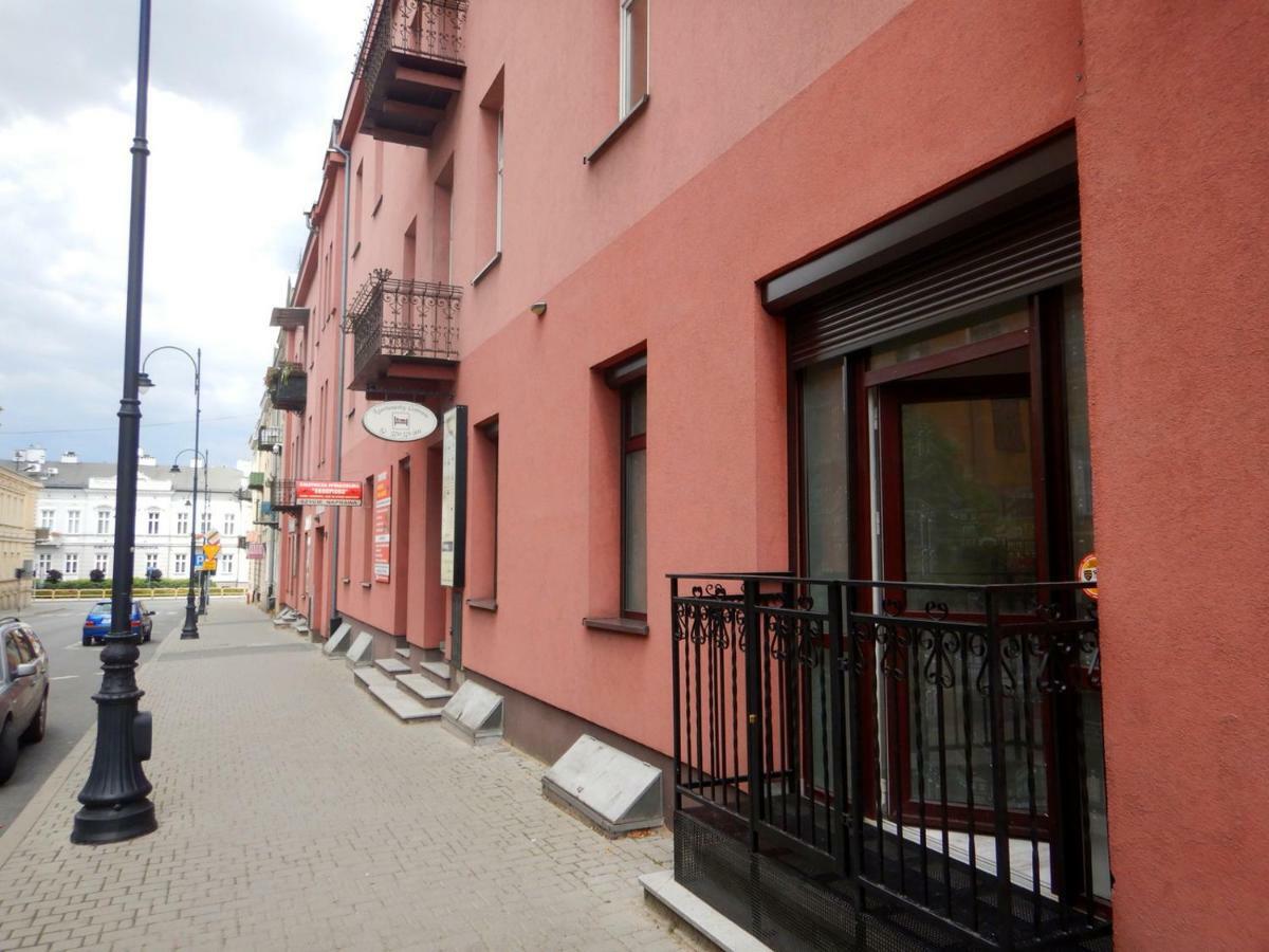 Apartamenty Centrum Z Wanna Dwuosobowa Piotrków Trybunalski Εξωτερικό φωτογραφία
